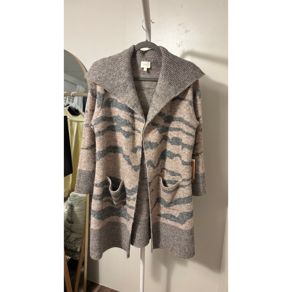 $160 NWT Cyrus Tiger Print Cardigan Womens Medium Oatmeal Gray Shawl Collar
